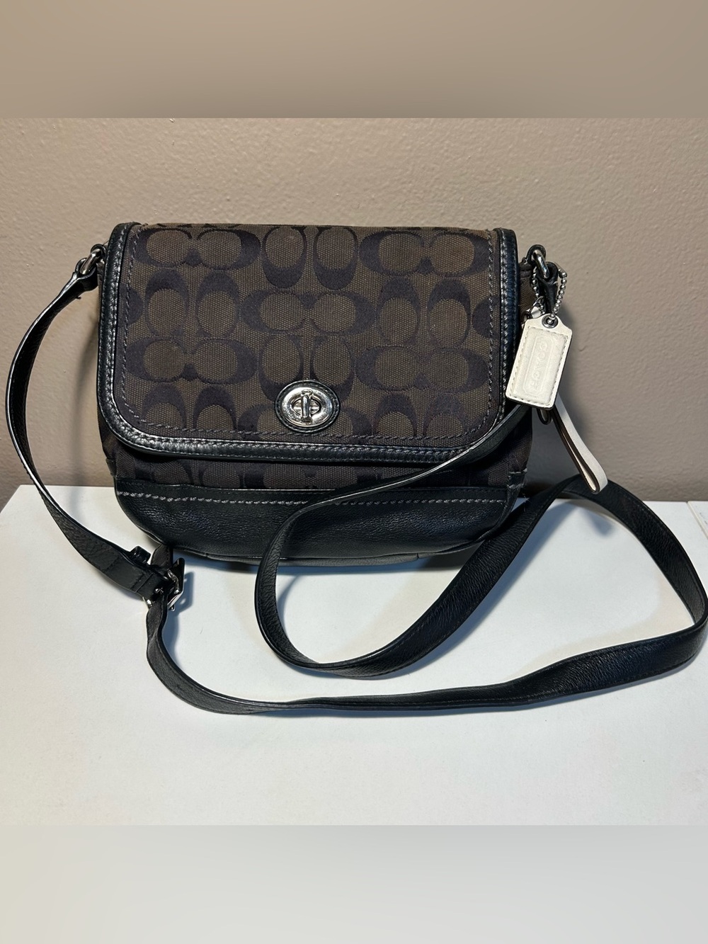 Coach Park Flap Signature Turn Lock Crossbody Bag Purse F23286 brown black